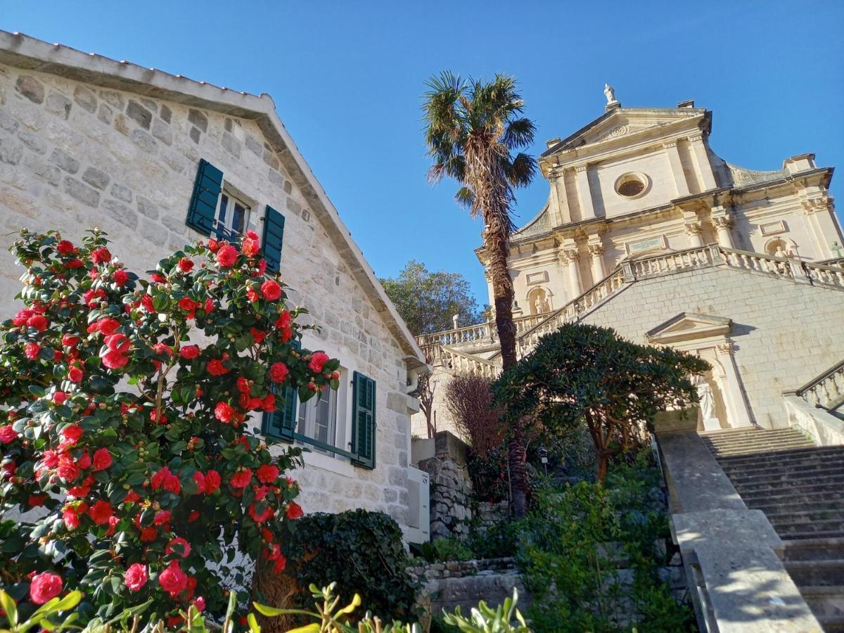 Romantic Stone House By The Sea **** Котор Екстериор снимка